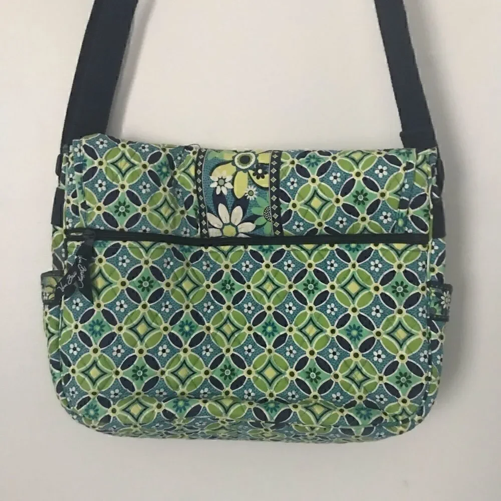 Vera Bradley Daisy Daisy messenger diaper bag